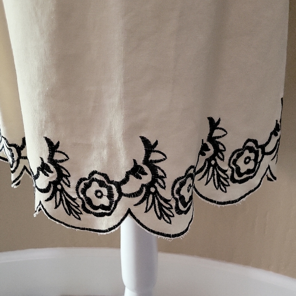 Requirements Linen Flare Skirt with Embroidery and Scalloped Hem Detail - Picture 5 of 8